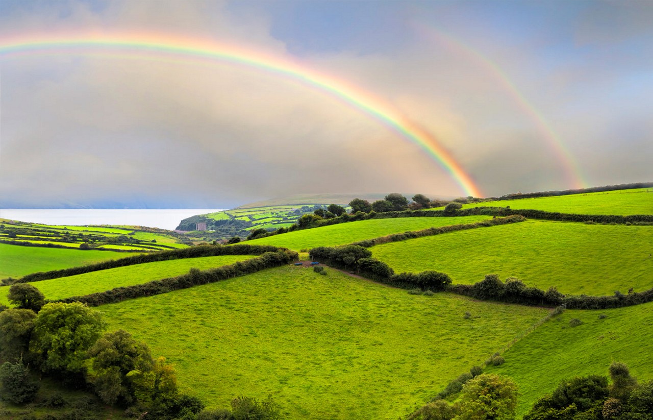 01-OffTheBeatenPath-Ireland-GettyImages-612703414.jpg